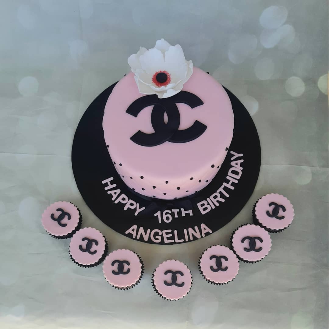 Pink Chanel bag birthday cake  Decorated Cake by Kake  CakesDecor